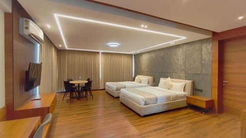 Royal Twin Room, 2 Queen Beds | Desk, laptop workspace, free WiFi, bed sheets