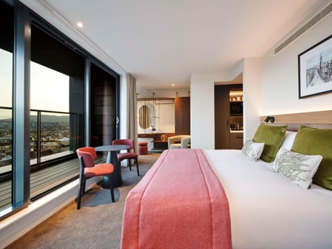 Junior Suite | Premium bedding, in-room safe, desk, soundproofing