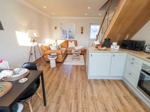 Cottage | Living area