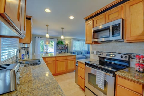 House (2 Bedrooms) | Interior