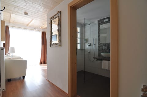 Double or Twin Room | Premium bedding, in-room safe, desk, laptop workspace