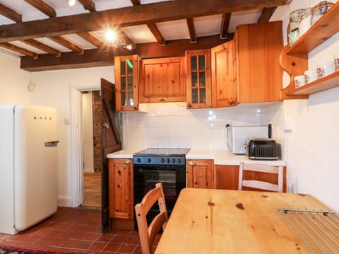 Fridge, dishwasher, electric kettle, toaster