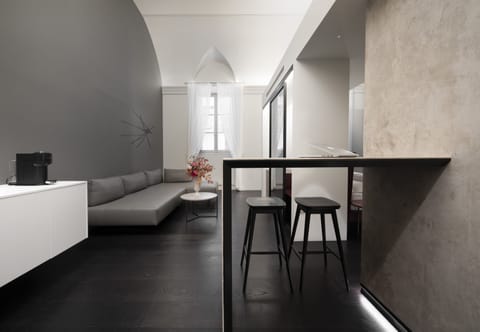 Junior Suite | 1 bedroom, in-room safe, free WiFi