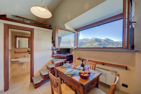 Standard Studio, Mountain View (Studio Placide Mountain View) | Dining