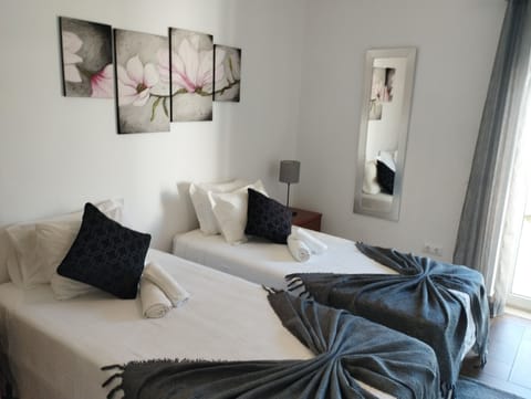 Double or Twin Room (2) | Iron/ironing board, free WiFi