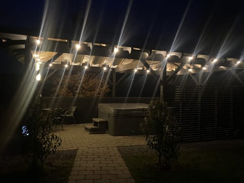 House | Terrace/patio