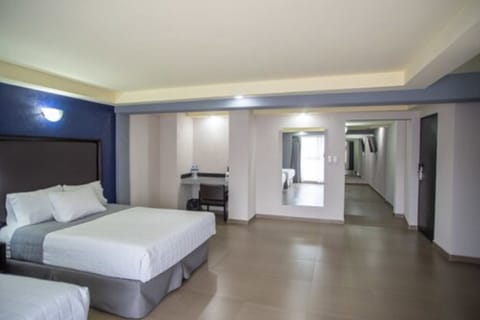 Double Room | Premium bedding, in-room safe, free WiFi, bed sheets