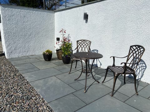 Cottage | Outdoor dining