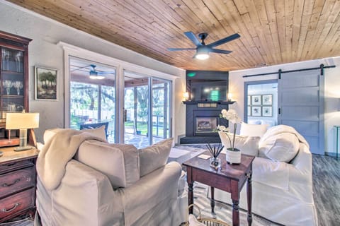 Cottage (2 Bedrooms) | Interior