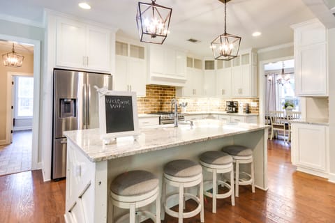 House (4 Bedrooms) | Interior