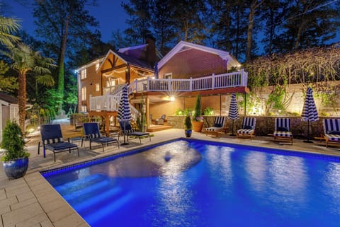 House (4 Bedrooms) | Front of property