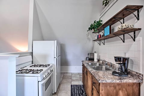 Apartment (0 Bedroom) | Interior