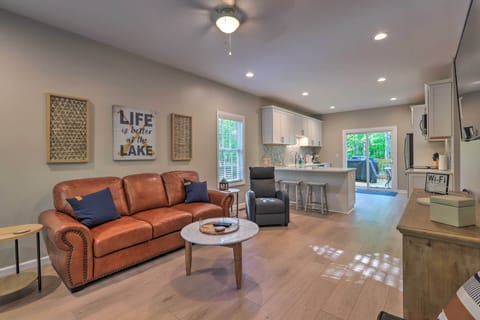 House (2 Bedrooms) | Interior