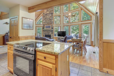 House (3 Bedrooms) | Interior
