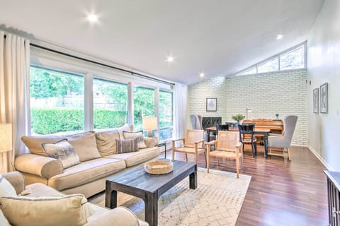 House (4 Bedrooms) | Front of property