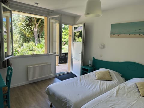 Superior Twin Room, 2 Twin Beds | Desk, soundproofing, free WiFi, bed sheets