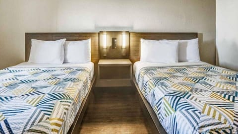 In-room safe, free WiFi, bed sheets