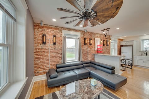 Apartment (2 Bedrooms) | Front of property