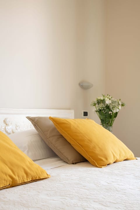 Family Room, Garden View | Premium bedding, down comforters, in-room safe, desk