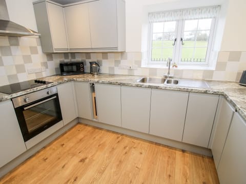 Fridge, dishwasher, electric kettle, toaster