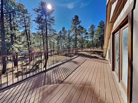 House (4 Bedrooms) | Front of property