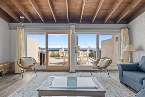 Townhome, 4 Bedrooms | Living area | Smart TV