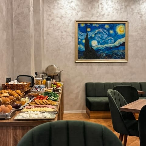 Daily buffet breakfast for a fee