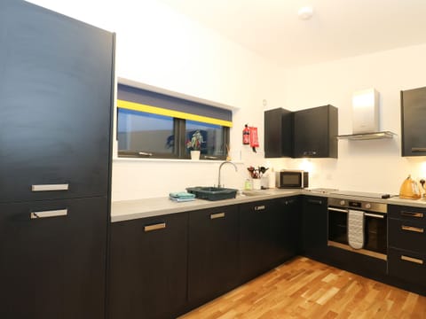 Fridge, dishwasher, electric kettle, toaster