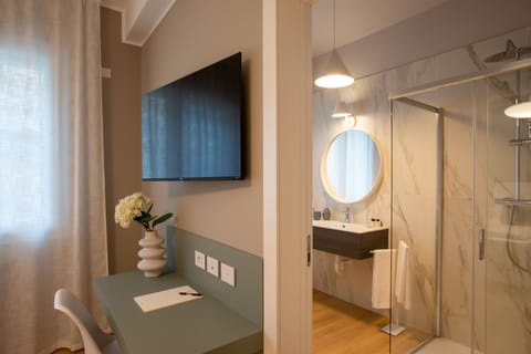 Double Room | Down comforters, minibar, desk, laptop workspace