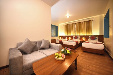 1 bedroom, premium bedding, in-room safe, desk