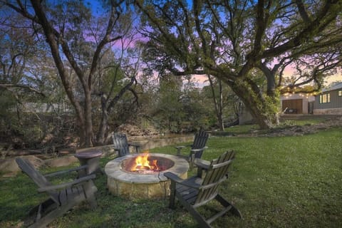 House, 1 King Bed, Patio (406 W Schubert C) | Property grounds