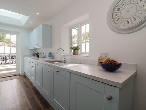 Fridge, dishwasher, electric kettle, toaster