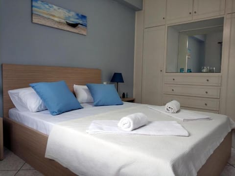 House, Smoking | 2 bedrooms