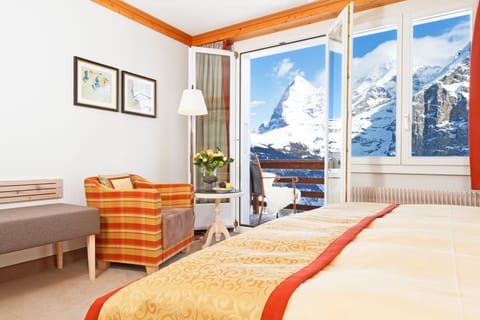 Double room with Eiger mountain view | View from room