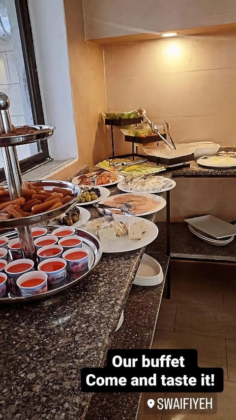 Free daily buffet breakfast