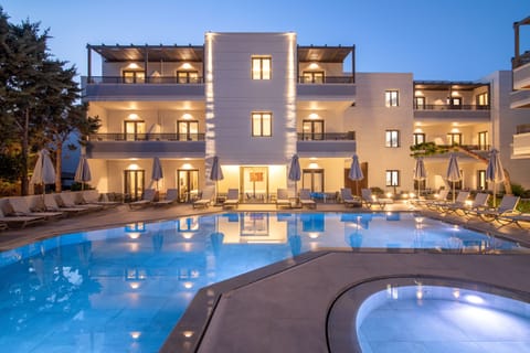 2 outdoor pools, pool umbrellas, sun loungers