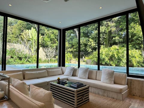 House | 6 bedrooms
