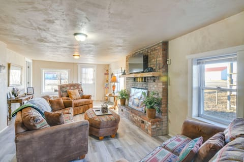 House (3 Bedrooms) | Front of property