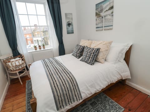 4 bedrooms, individually decorated, individually furnished, free WiFi