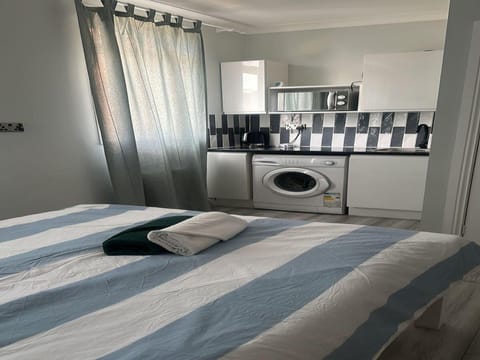 Apartment | 1 bedroom, iron/ironing board, free WiFi, bed sheets