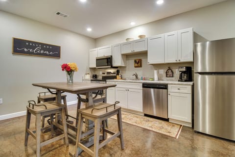 Apartment (1 Bedroom) | Interior