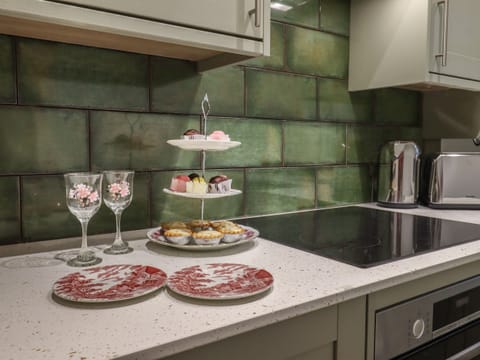 Fridge, dishwasher, electric kettle, toaster