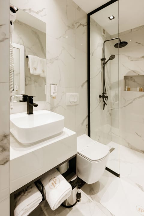 Minibar, individually furnished, desk, laptop workspace