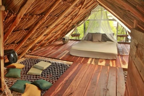 Design Cabin | Individually decorated, free WiFi, bed sheets