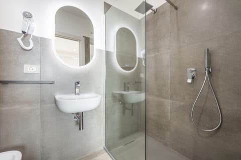 Standard Room, 1 Bedroom | Bathroom | Shower, rainfall showerhead, free toiletries, hair dryer