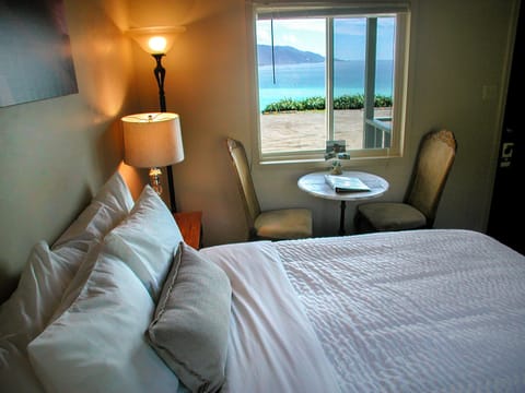 Standard Room | Free WiFi, bed sheets