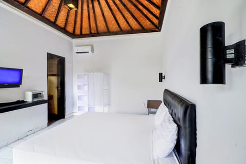 Deluxe Double Room | Desk, laptop workspace, free WiFi, bed sheets