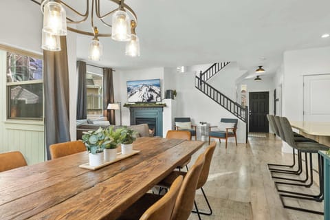 House, Multiple Beds, Patio, Garden View (Rocca Way Getaway) | Dining