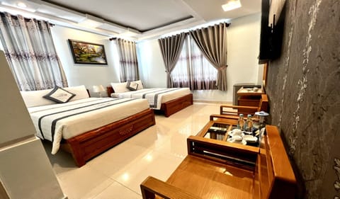Deluxe Twin Room | Premium bedding, desk, blackout drapes, soundproofing