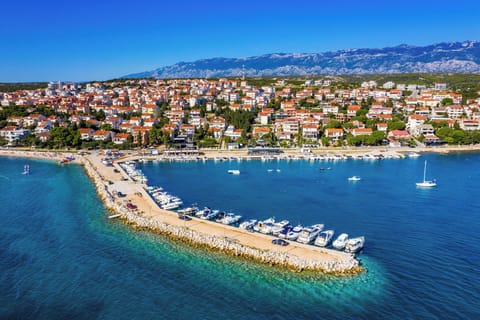 Apartment, 1 Bedroom, Balcony, Garden View | Marina